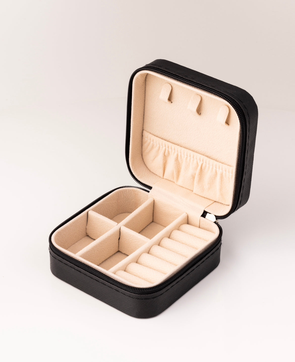 Giselle Jewelry Box Traveler