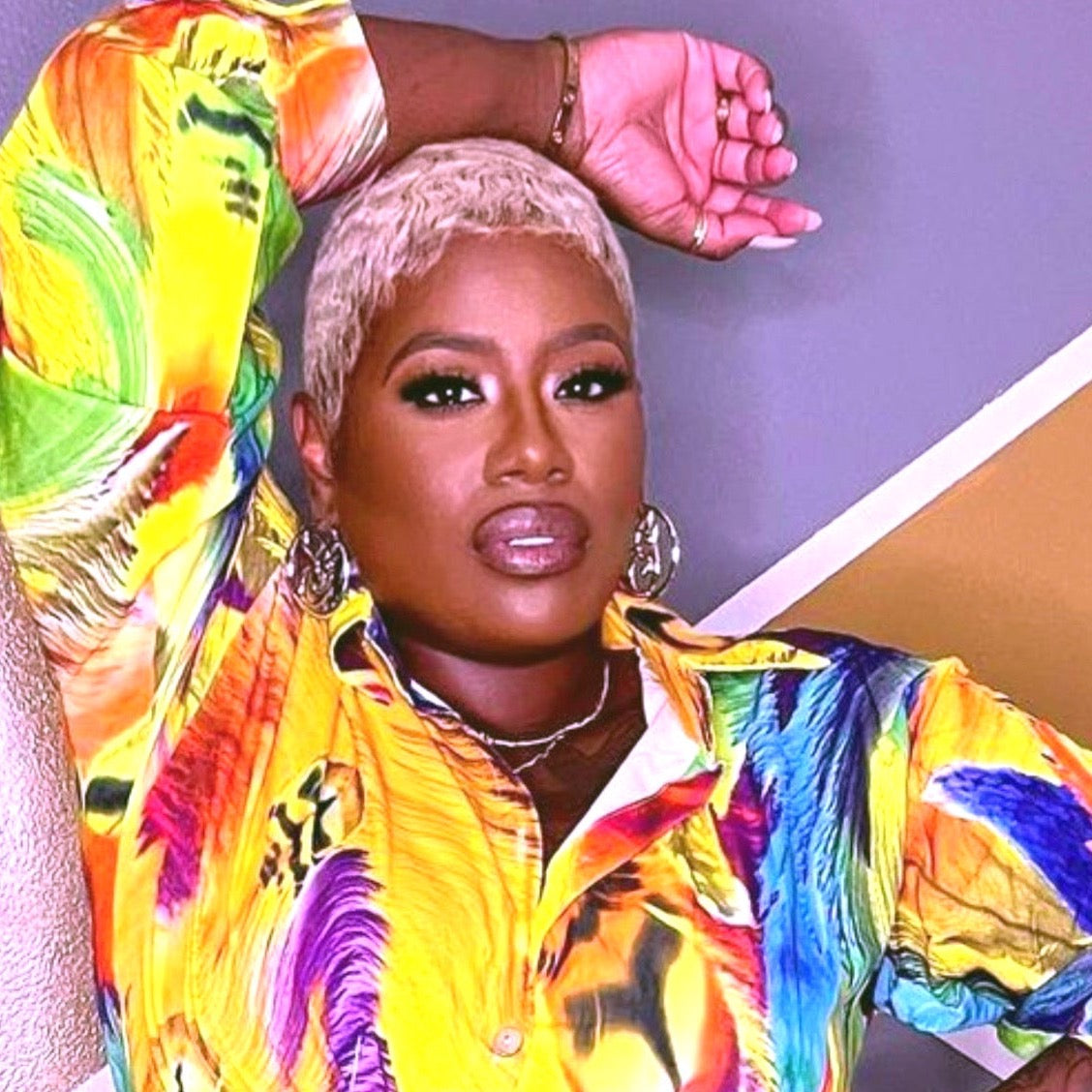 Giselle Signature Hoops MM